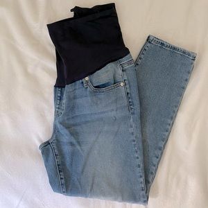 Gap maternity jean capris